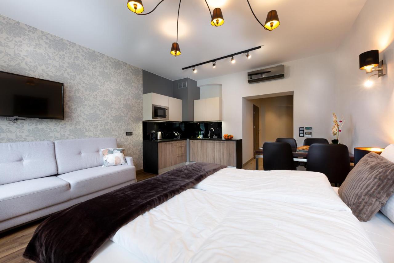 Aparthotel New Lux